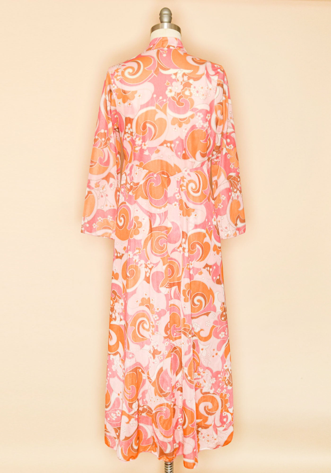 Vintage 1960's Groovy Floral Paisley Print Two Piece Night Gown and Robe-Back View