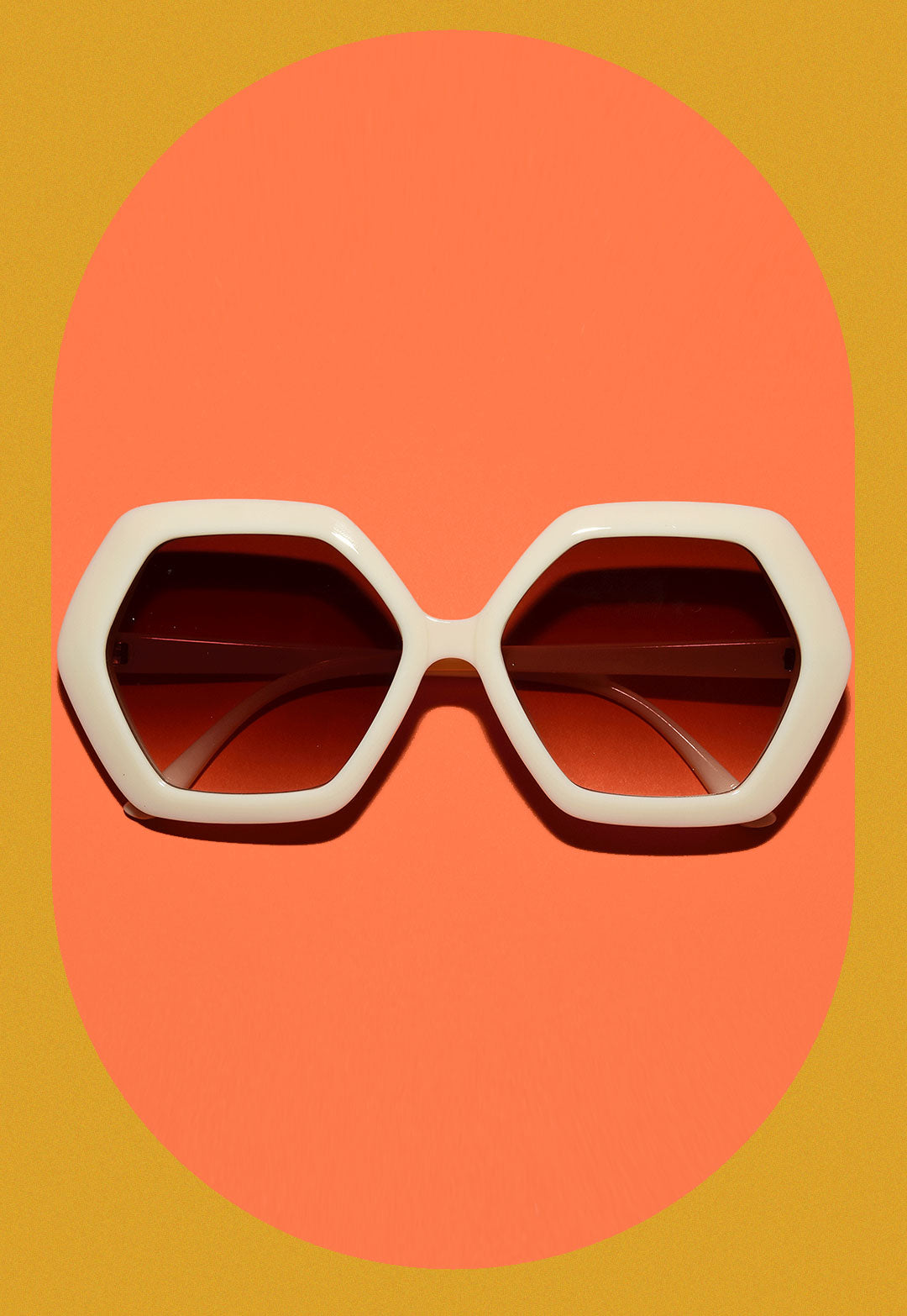 The LOLA 1970s Vintage Style Oversized Hexagon Sunglasses